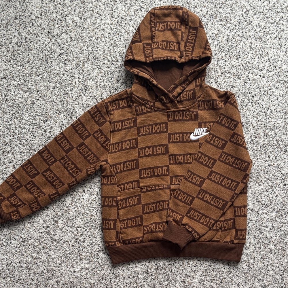 🤎🤍Nike Kids Brown 'Just Do It' Hoodie🤍🤎
